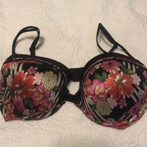 Victoria’s Secret 36D very sexy push up